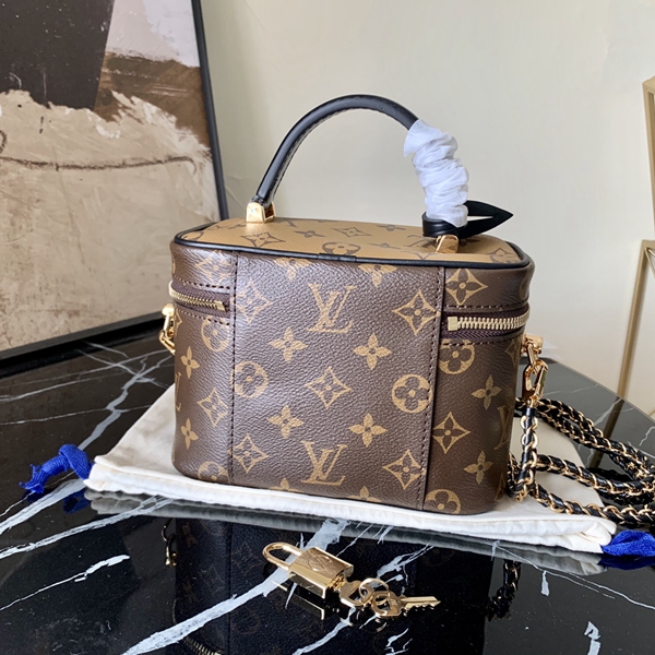 ルイヴィトンバッグ側面デザイン